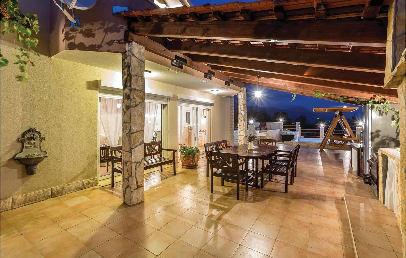 Gezellig appartement met 2 slaapkamers, zwembad en wifi in Kaštela, Dalmatië vasteland, Kroatië voor 8 personen foto 19