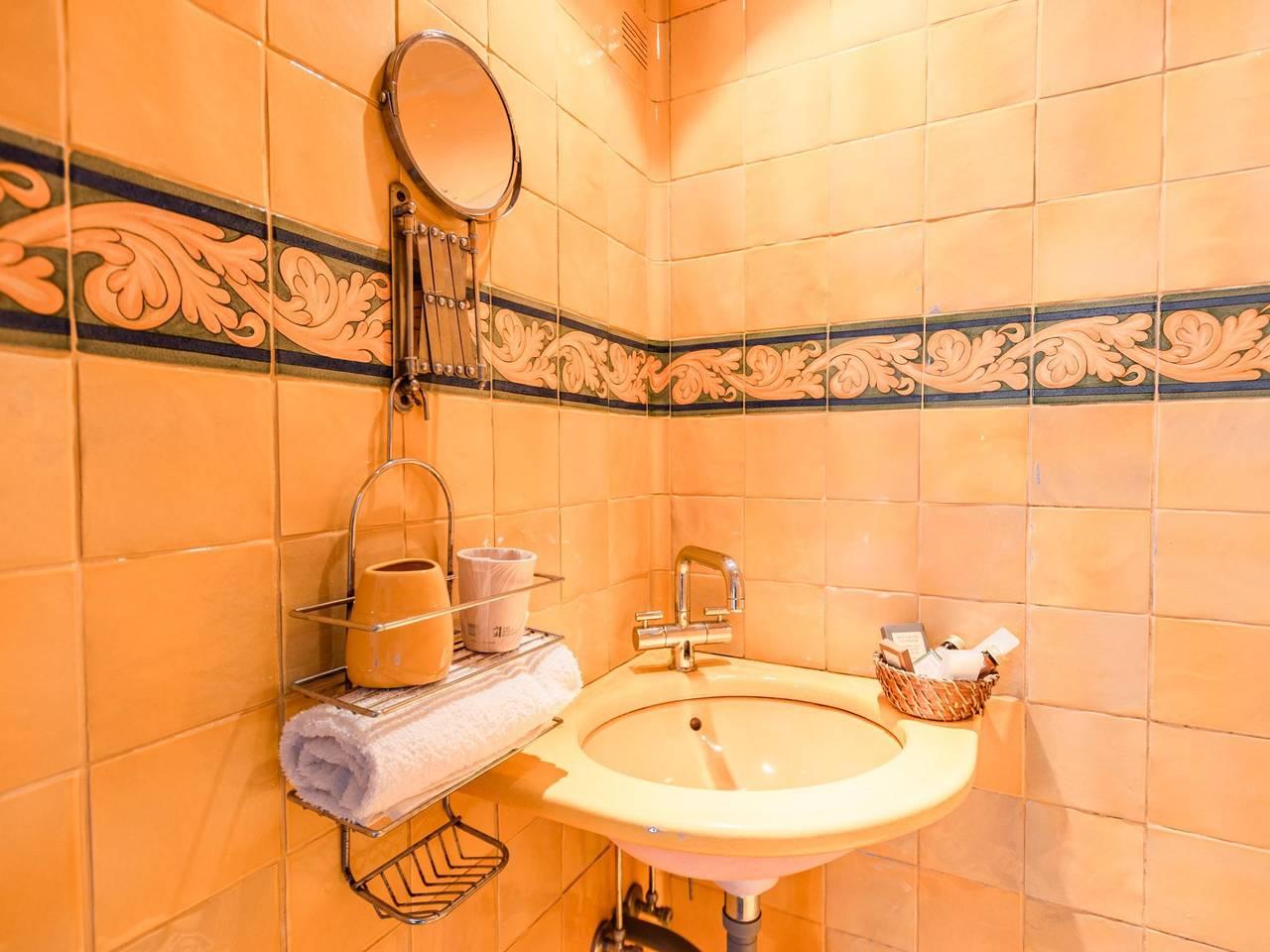 Romantisch vakantiehuis met zwembad in Moustiers-Sainte-Marie, Gorges du Verdon, Frankrijk voor 4 personen foto 20