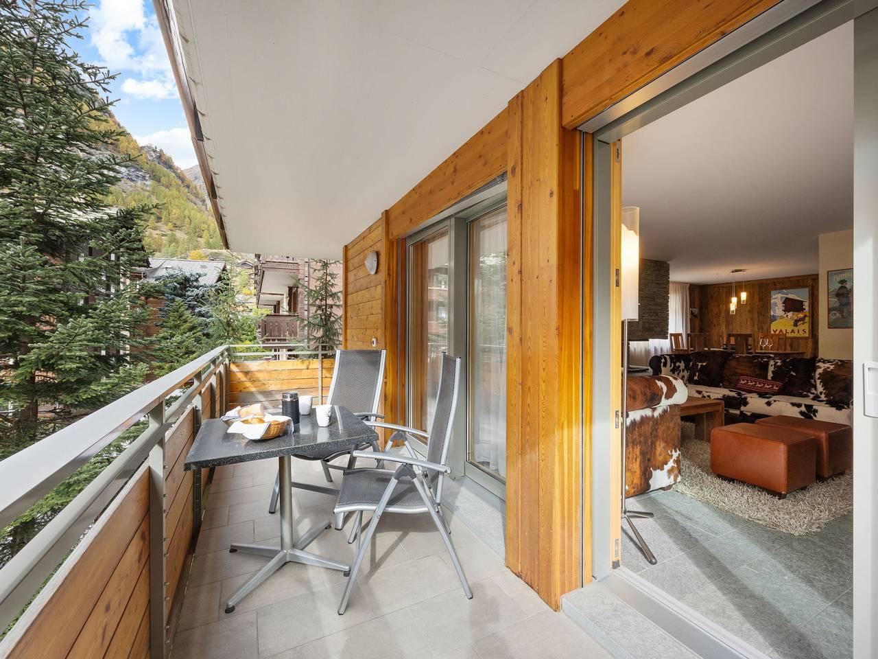 Vakantieappartement met sauna en 3 slaapkamers en balkon in Zermatt, Walliser Alpen, Zwitserland voor 6 personen foto 7