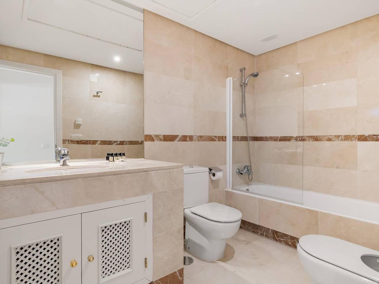 Vakantieappartement met zwembad en ligging bij zee in San Pedro Alcántara, Marbella, Spanje voor 4 personen foto 21