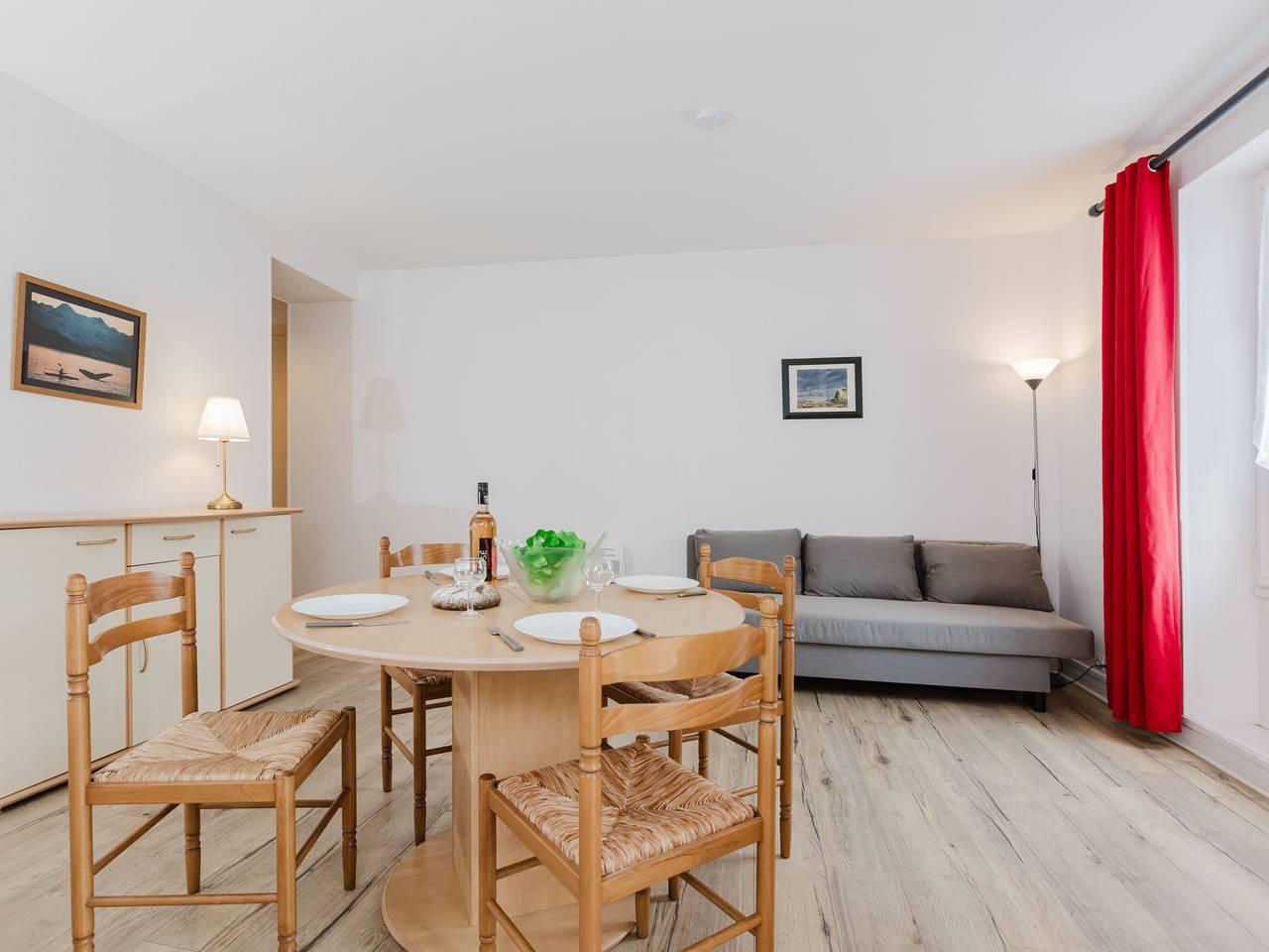 Le Petit Robinson met 1 slaapkamer en binnenzwembad in La Richardais, Saint-Malo en omgeing, Frankrijk voor 4 personen foto 9