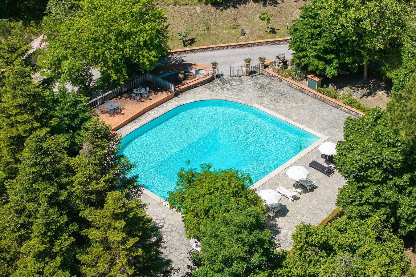 Villa Contessa in Gubbio, Umbrië, Italië voor 10 personen foto 19