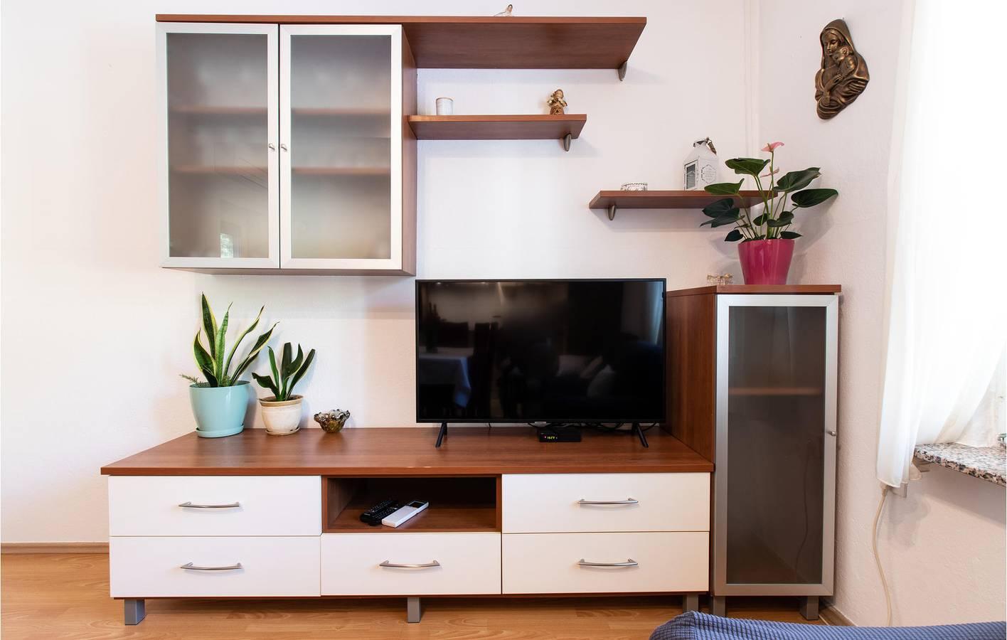 Appartement aan zee met terras, parkeerplaats en wifi – 100 meter in Jasenice, Zadar, Kroatië voor 6 personen foto 19