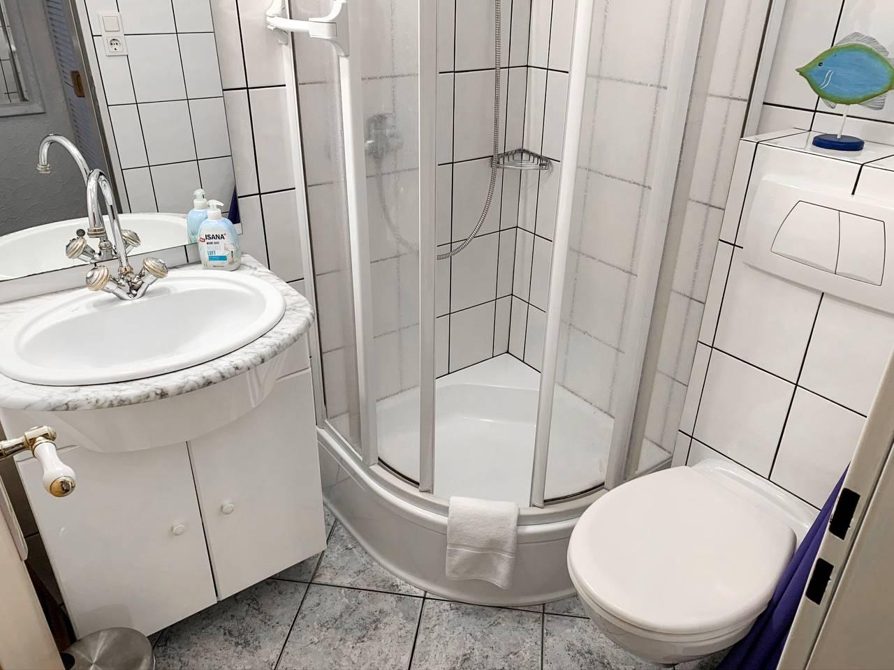 Vakantieappartement met binnenzwembad en zwembad in Strand Norddeich, Norddeich, Duitsland voor 2 personen foto 13