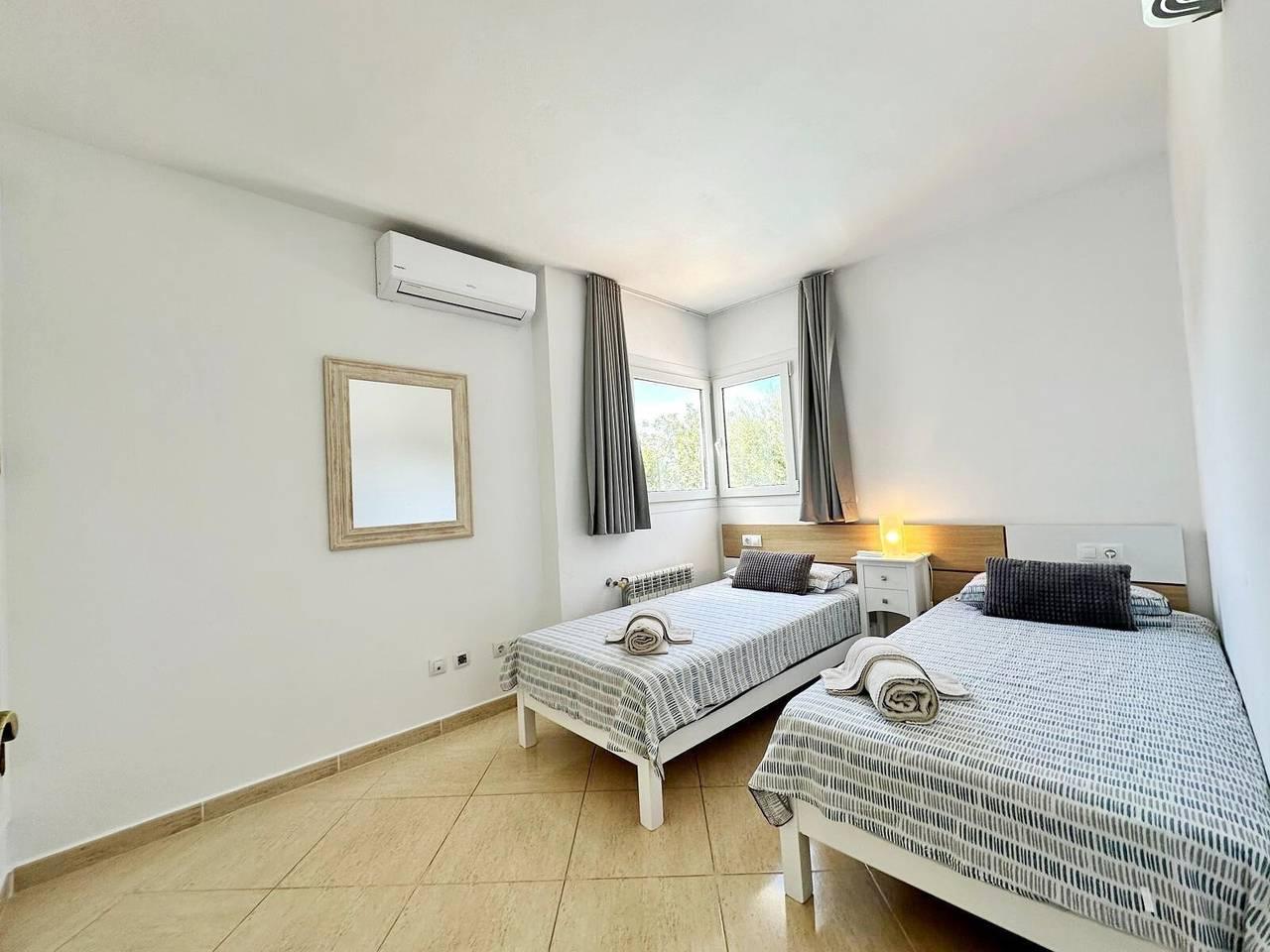 Villa "Luca" met zwembad, tuin, terras, airco & wifi in Cala d'Or, Santanyí, Spanje voor 6 personen foto 22