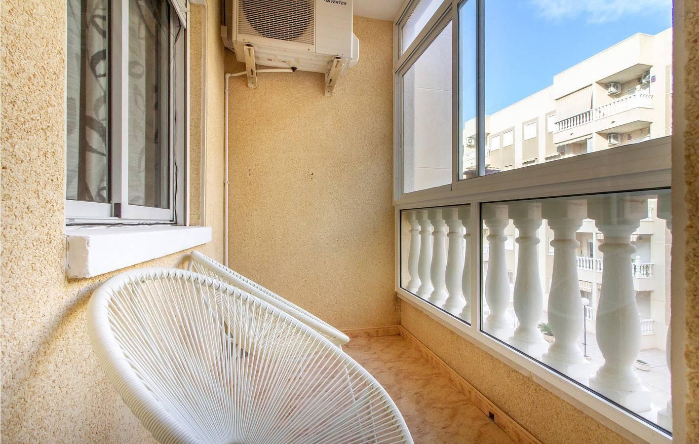 Vakantieappartement in Torrevieja, Spanje voor 2 personen foto 3