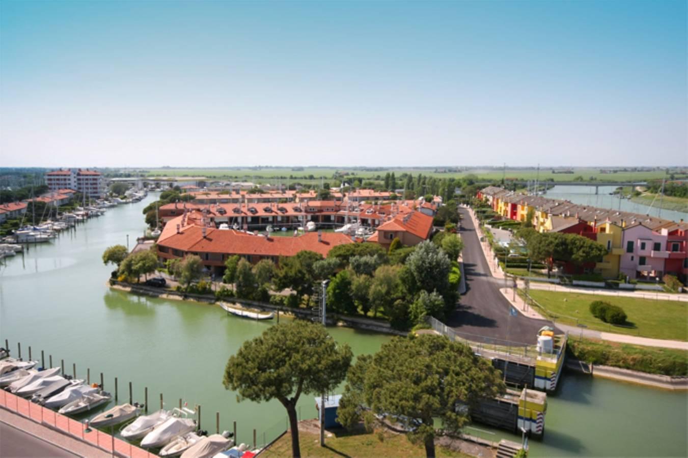 Villa met balkon/terras in Porto Santa Margherita, Caorle, Italië voor 8 personen foto 25