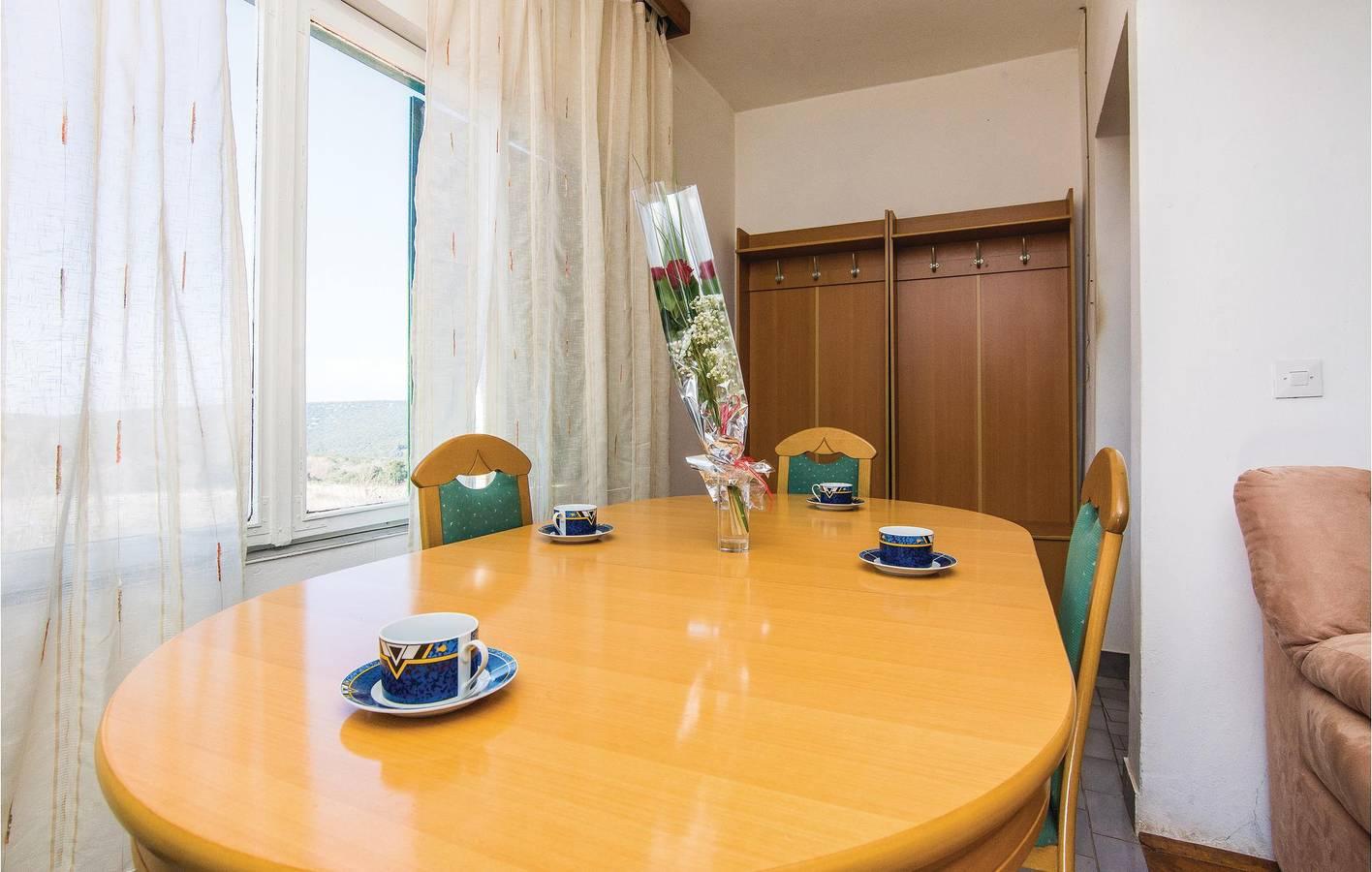Charmant appartement met 2 slaapkamers, zwembad, terras en wifi vlak bij de kust in Zadar, Kroatië voor 8 personen foto 22