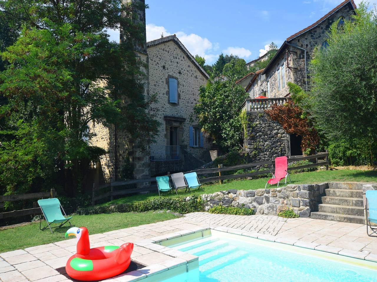 Vakantiehuis met zwembad in Lalevade-d'Ardèche, Parc naturel régional des Monts d'Ardèche, Frankrijk voor 6 personen foto 20