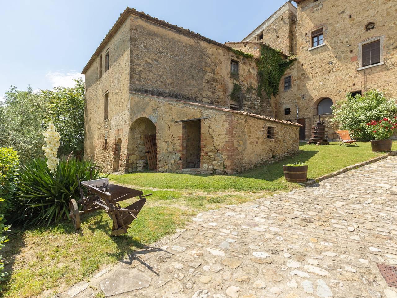 Le Buche met 2 slaapkamers en zwembad in Poggibonsi, Chianti, Italië voor 4 personen foto 20
