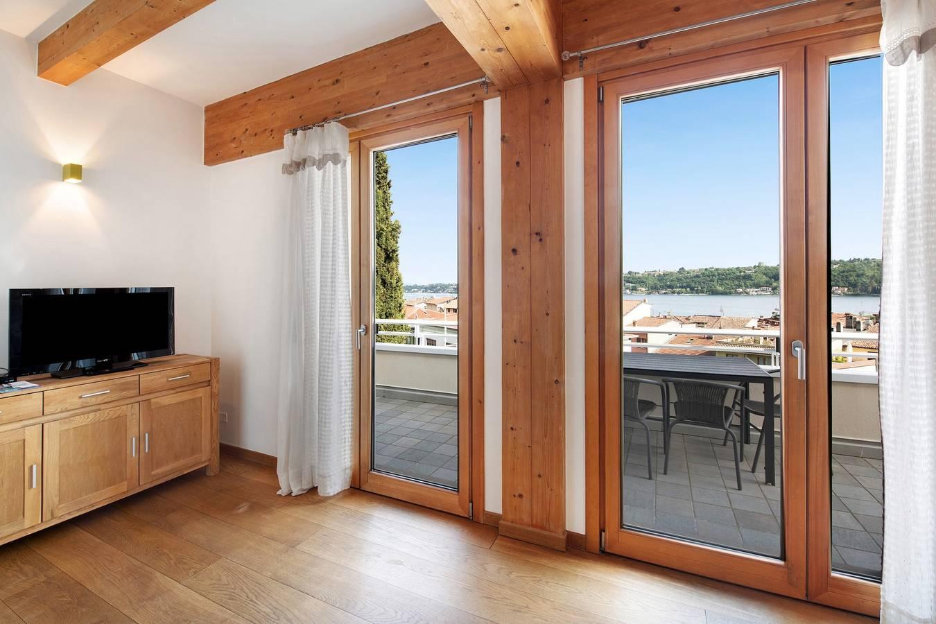 Vakantieappartement in Salò foto 6