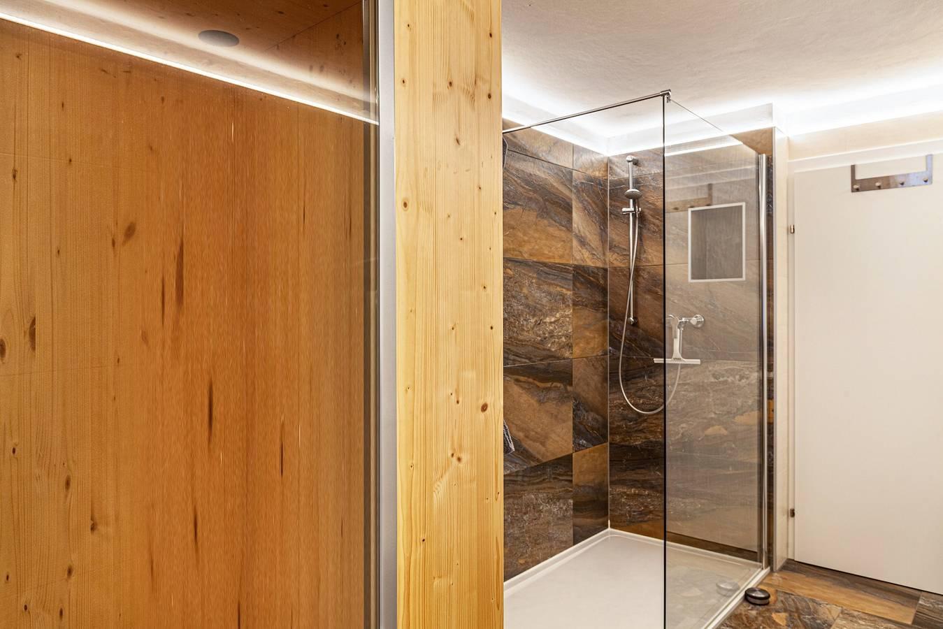Vakantieappartement 'Galerie Kaiser' met bergzicht in Mayrhofen, Zillertaler Alpen, Oostenrijk voor 4 personen foto 19