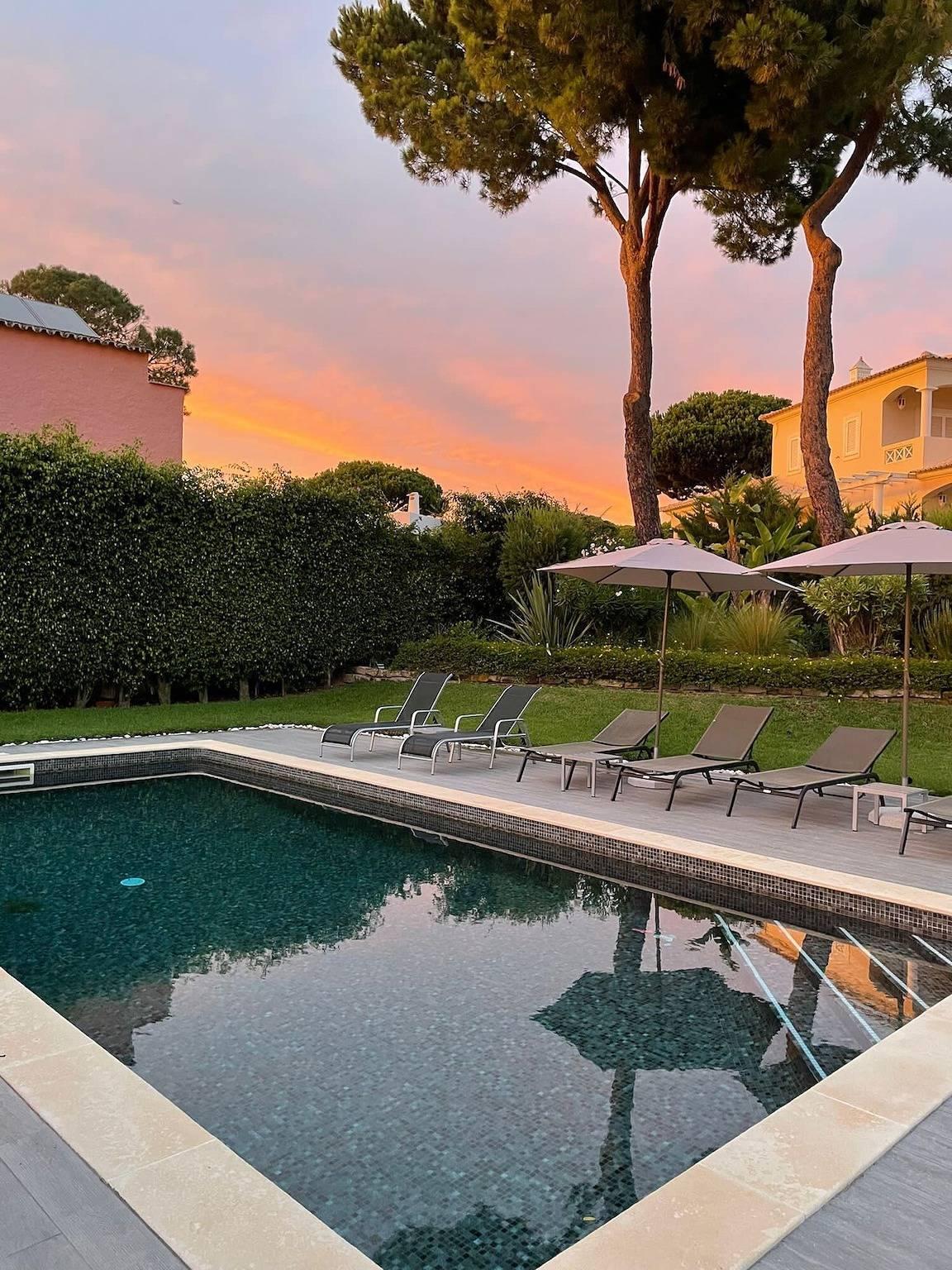 Villa "Pine Lodge" omheinde residentie met verwarmd privézwembad in Vilamoura, Quarteira, Portugal voor 8 personen foto 21