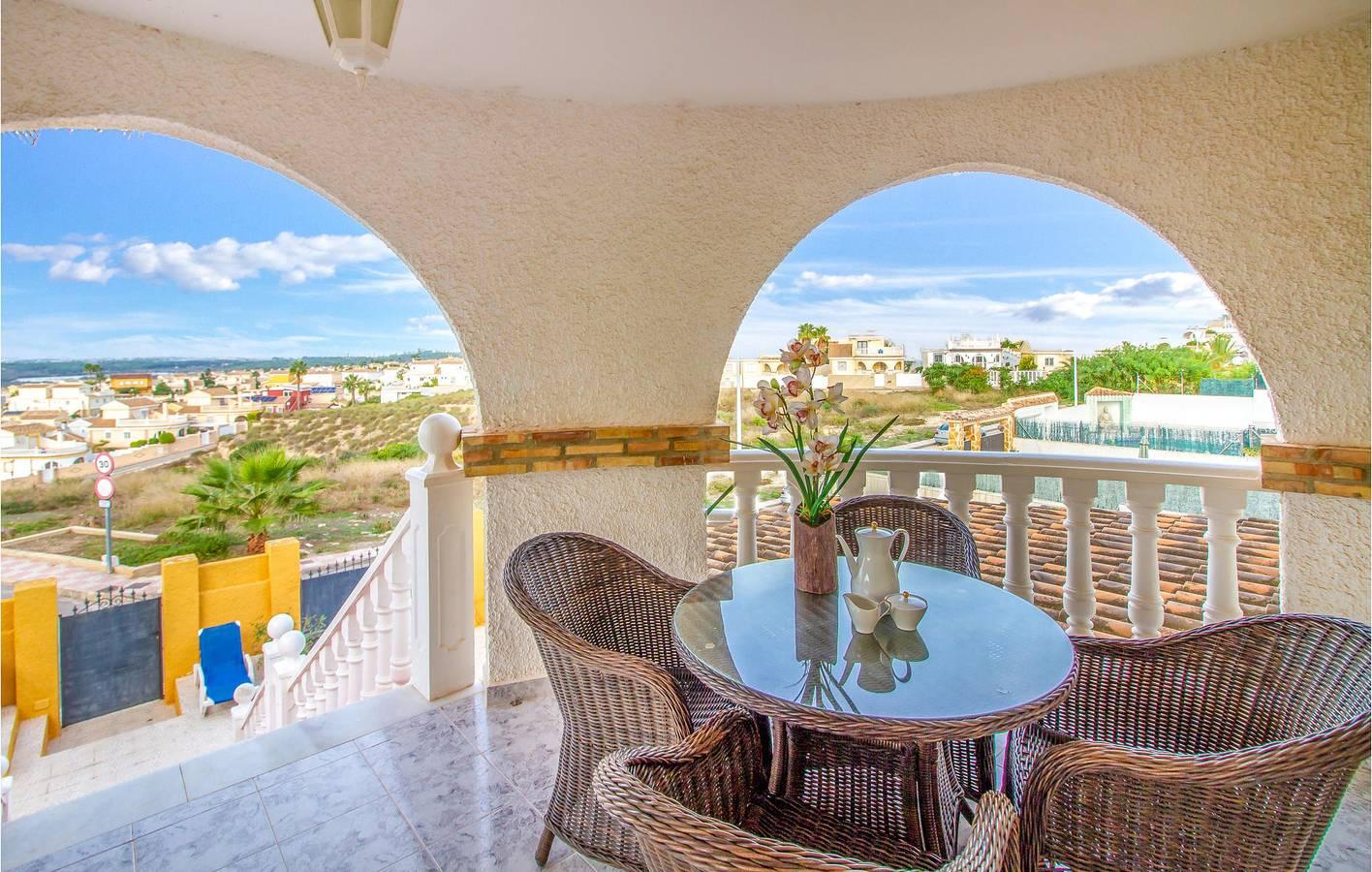 Vakantiehuis in Santa Pola, Spanje voor 12 personen foto 7