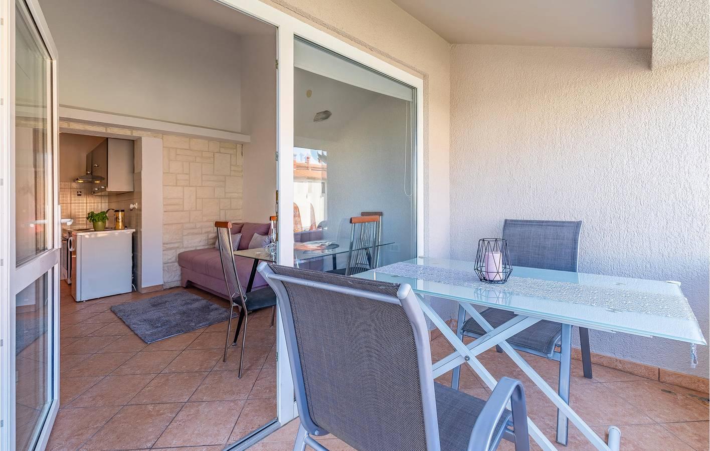 Charmant appartement met 2 slaapkamers, zwembad en terras, op 2 in Banjole, Zuidkust Istrië, Kroatië voor 10 personen foto 22