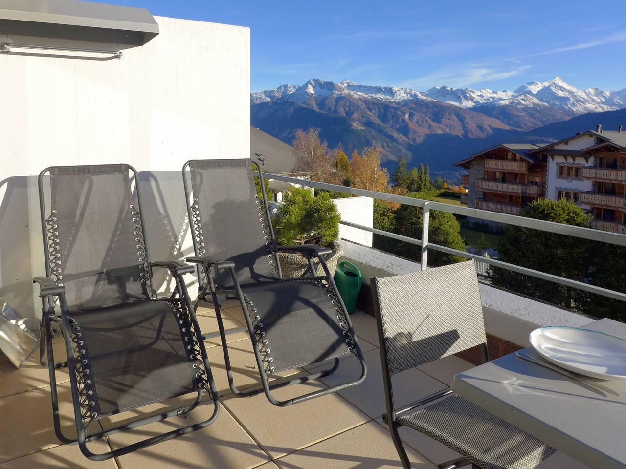 Vakantieappartement met sauna en binnenzwembad en 1 slaapkamer en balkon in Crans-Montana, Zwitserland voor 2 personen foto 20