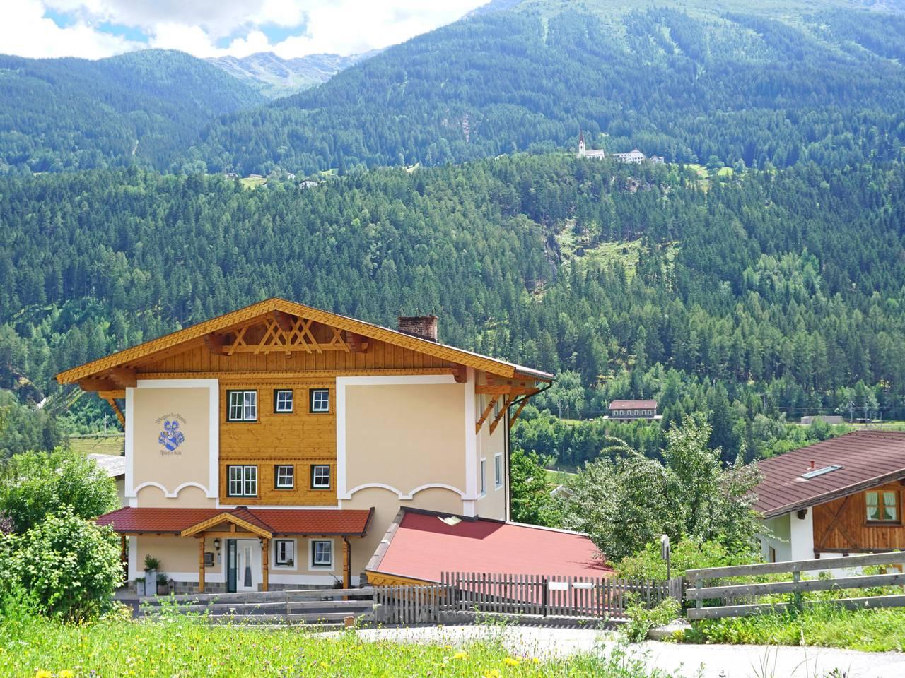 Vakantieappartement in Pians, Oostenrijk voor 8 personen