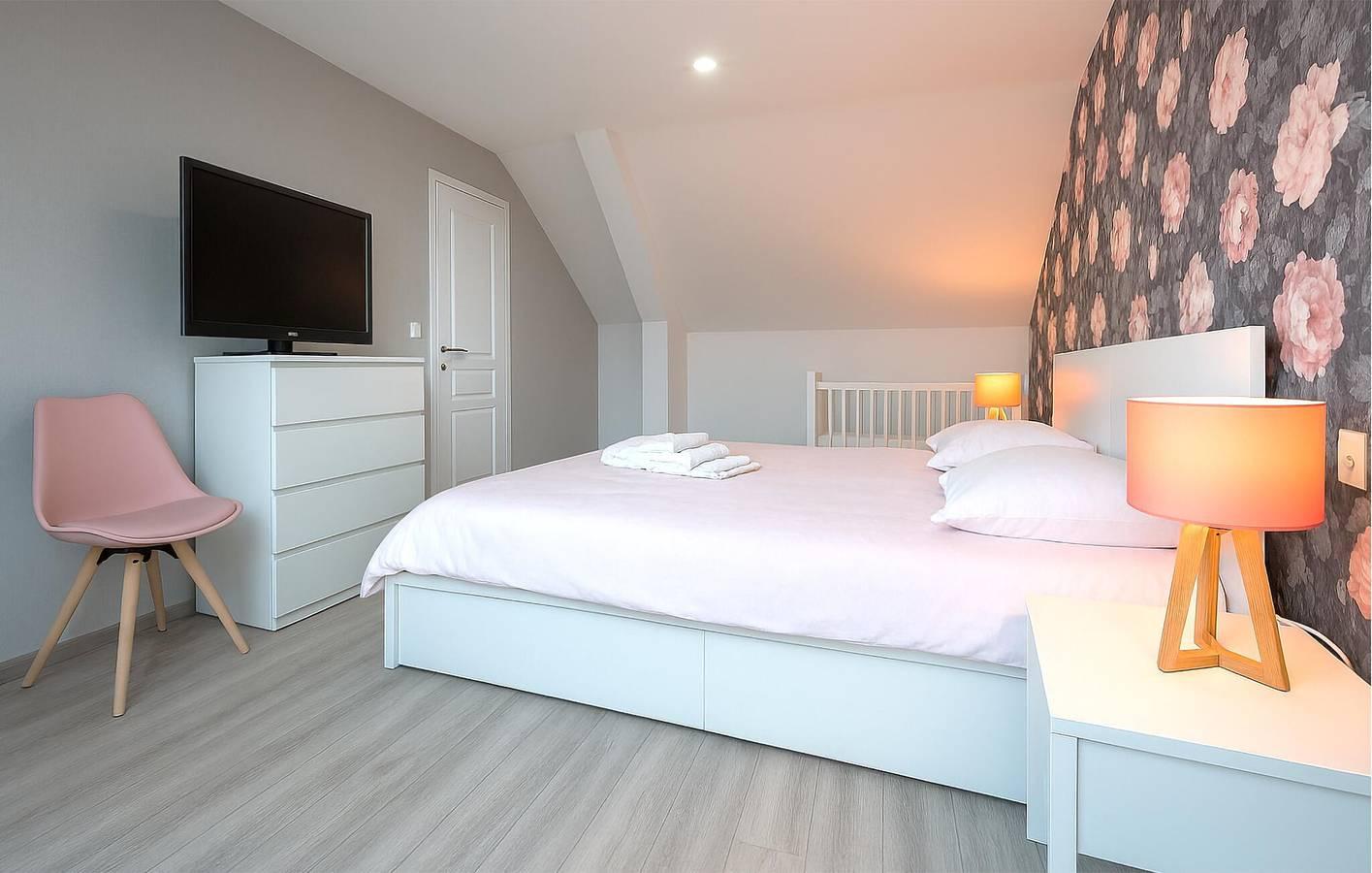 Gezellig Vakantie Appartement met WiFi, TV & Fitnessapparatuur bij Pirou in Manche, Frankrijk voor 8 personen foto 20