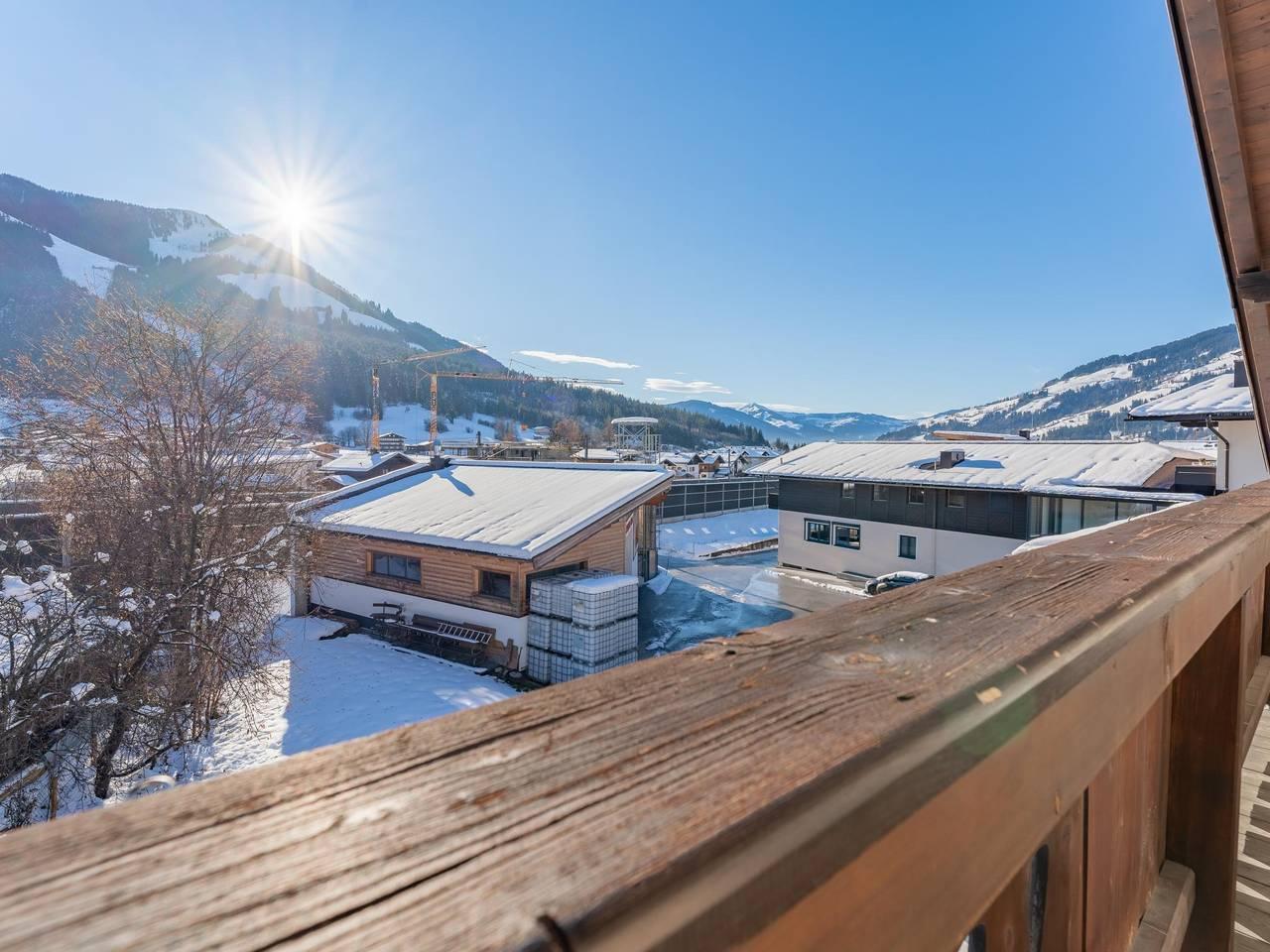 Moderne woning met zonnig balkon in dorpskern van Brixen in Brixen im Thale, Kaisergebirge, Oostenrijk voor 8 personen foto 21