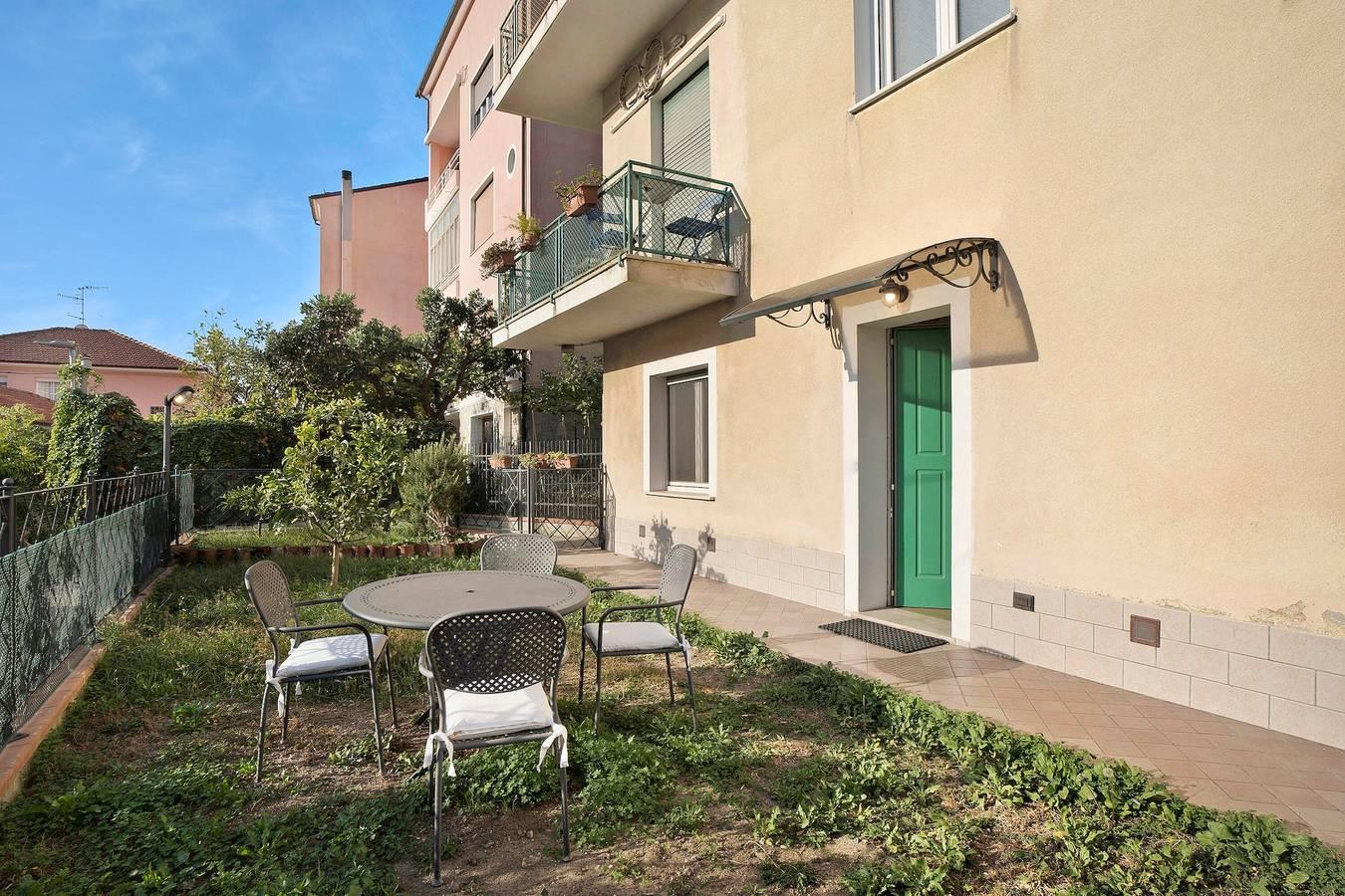 Vakantiehuis "Santa Lucia" met tuin in Oneglia, Imperia, Italië voor 3 personen foto 19