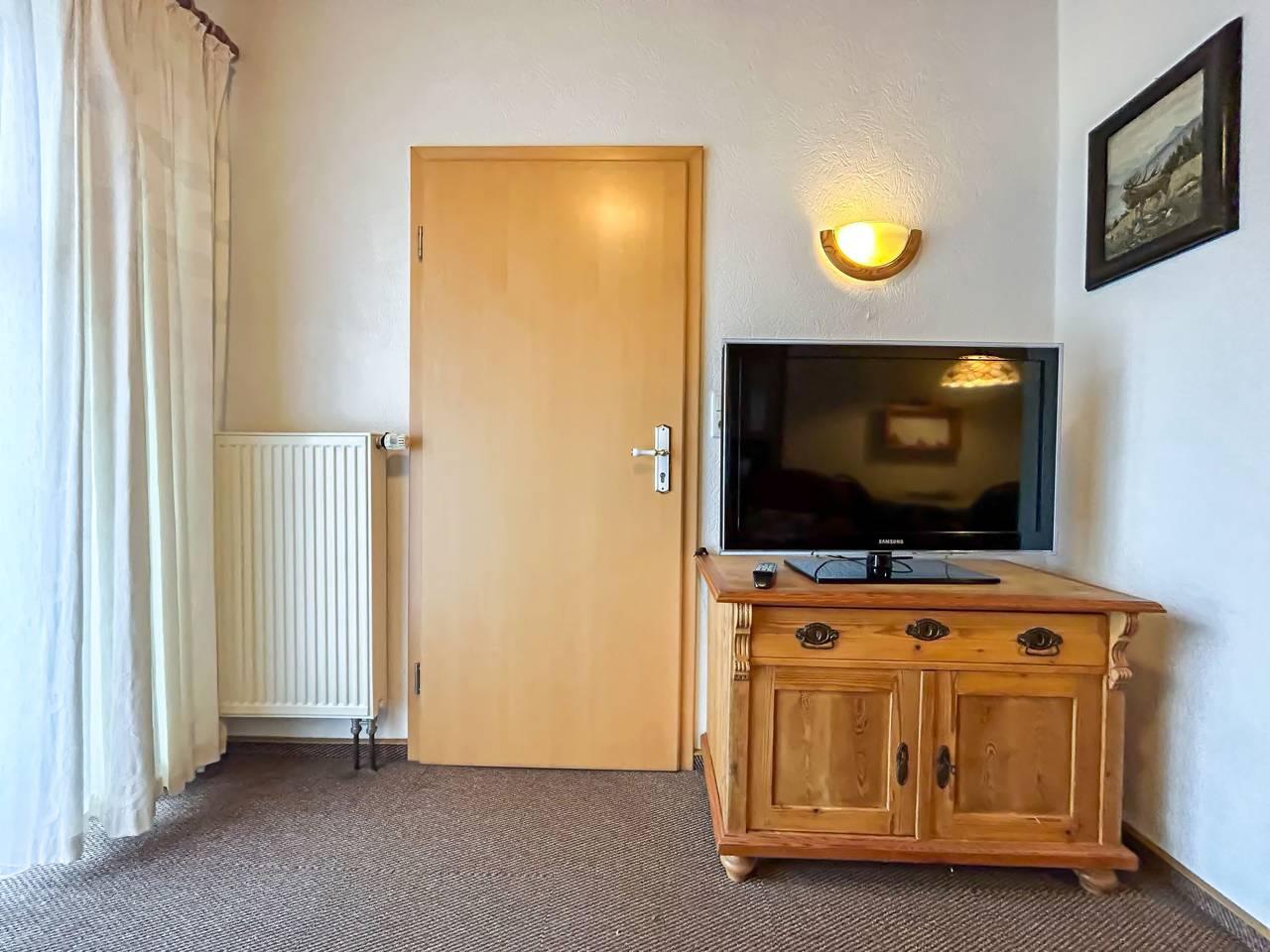 Vakantieappartement met binnenzwembad en zwembad in Strand Norddeich, Norddeich, Duitsland voor 2 personen foto 10