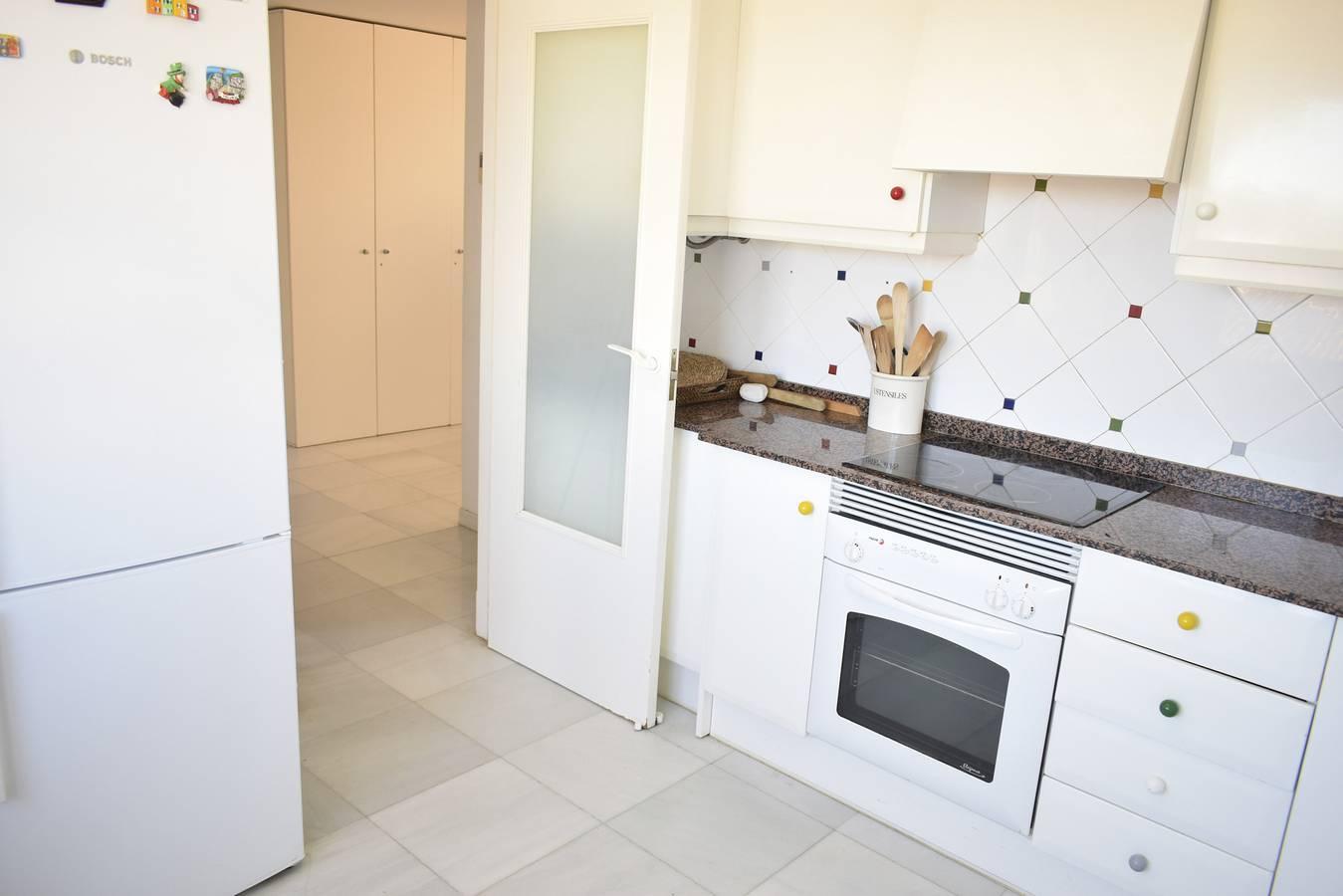 Vakantieappartement met zwembad en ligging bij zee in El Palmar, Costa Blanca, Spanje voor 10 personen foto 21
