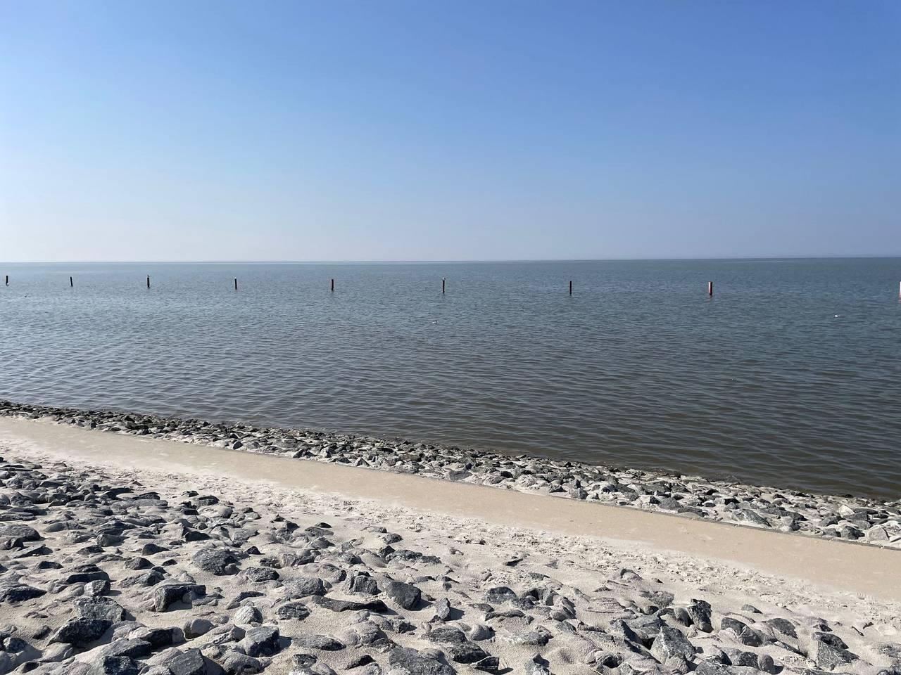 Vakantieappartement met binnenzwembad en zwembad in Strand Norddeich, Norddeich, Duitsland voor 2 personen foto 18