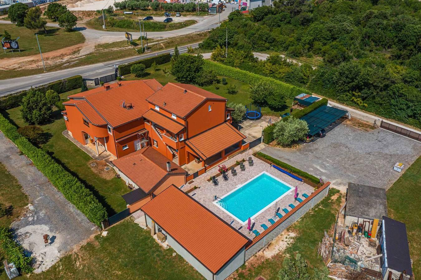 Vakantiehuis met grote tuin en airconditioning in Pula, Kroatië voor 3 personen foto 20