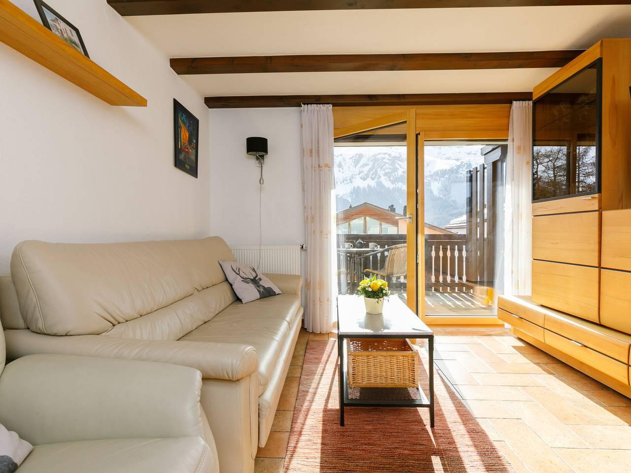 Vakantieappartement met speeltuin in Silvaplana-Surlej, Silvaplana, Zwitserland voor 2 personen foto 2