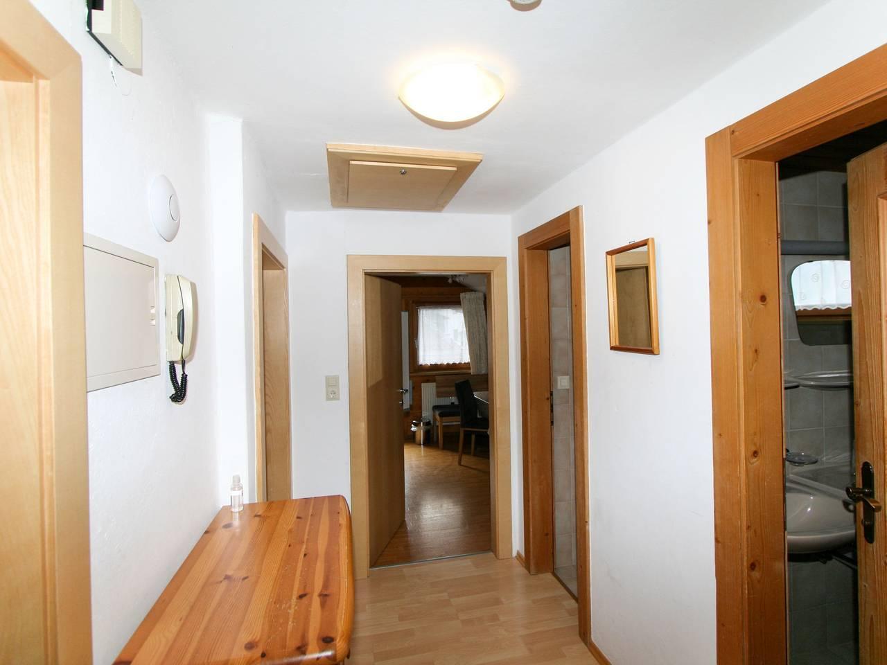 Sonnenheim met 2 slaapkamers en binnenzwembad in Mayrhofen, Zillertaler Alpen, Oostenrijk voor 4 personen foto 13