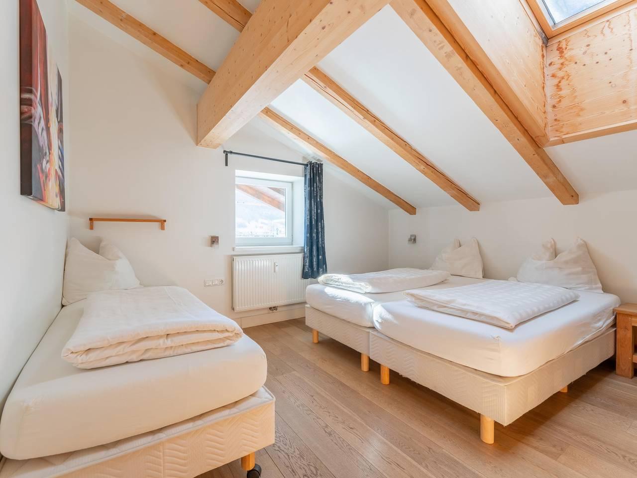 Moderne woning met zonnig balkon in dorpskern van Brixen in Brixen im Thale, Kaisergebirge, Oostenrijk voor 8 personen foto 19