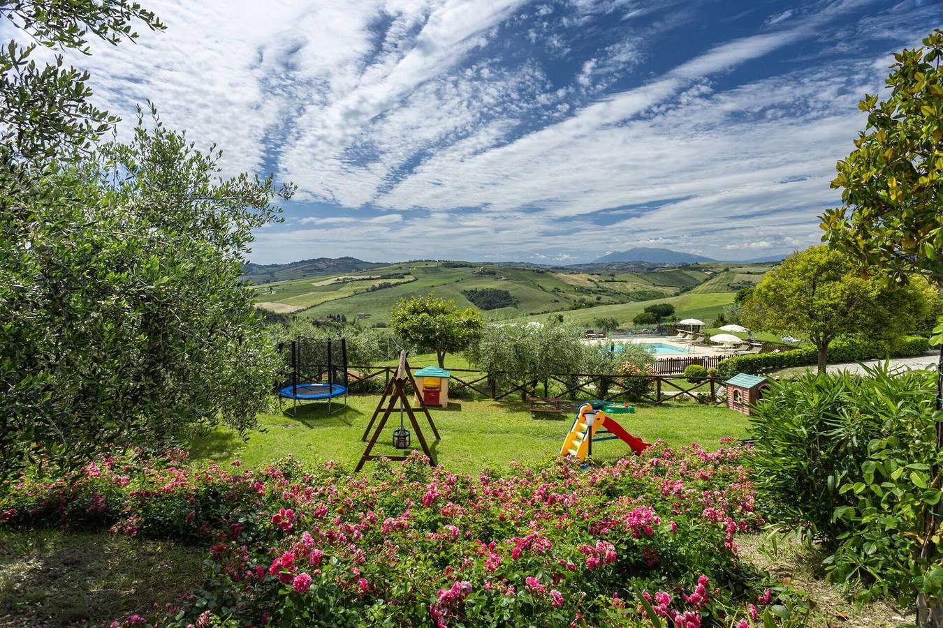 La Casa Di Campagna in Carassai, Italië voor 11 personen foto 19
