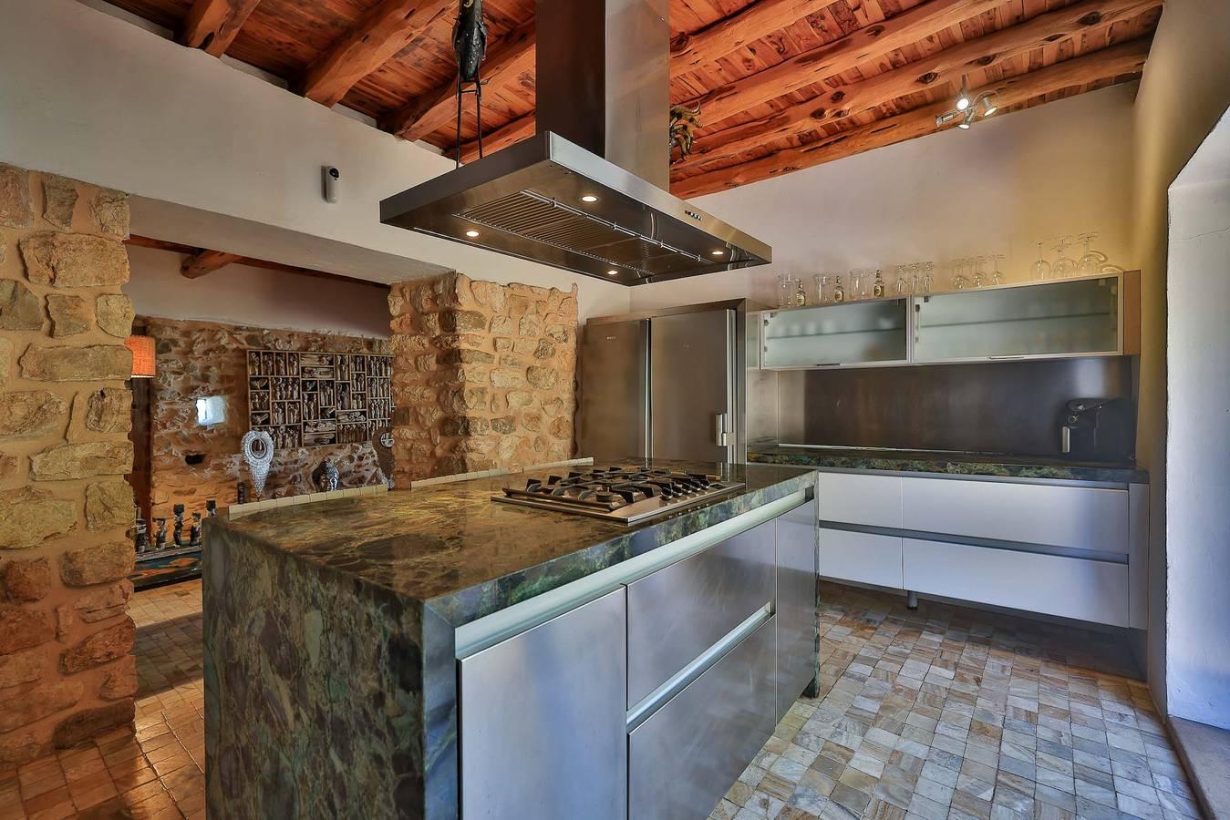 Villa Kumharas in Ibiza, Spanje voor 10 personen foto 19