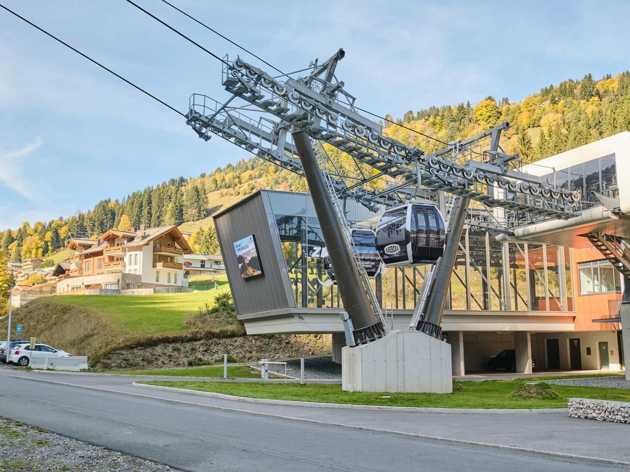 Luxe woning met nagenoeg een ski-in / ski-out locatie in Viehhofen, Pinzgau, Oostenrijk voor 6 personen foto 22