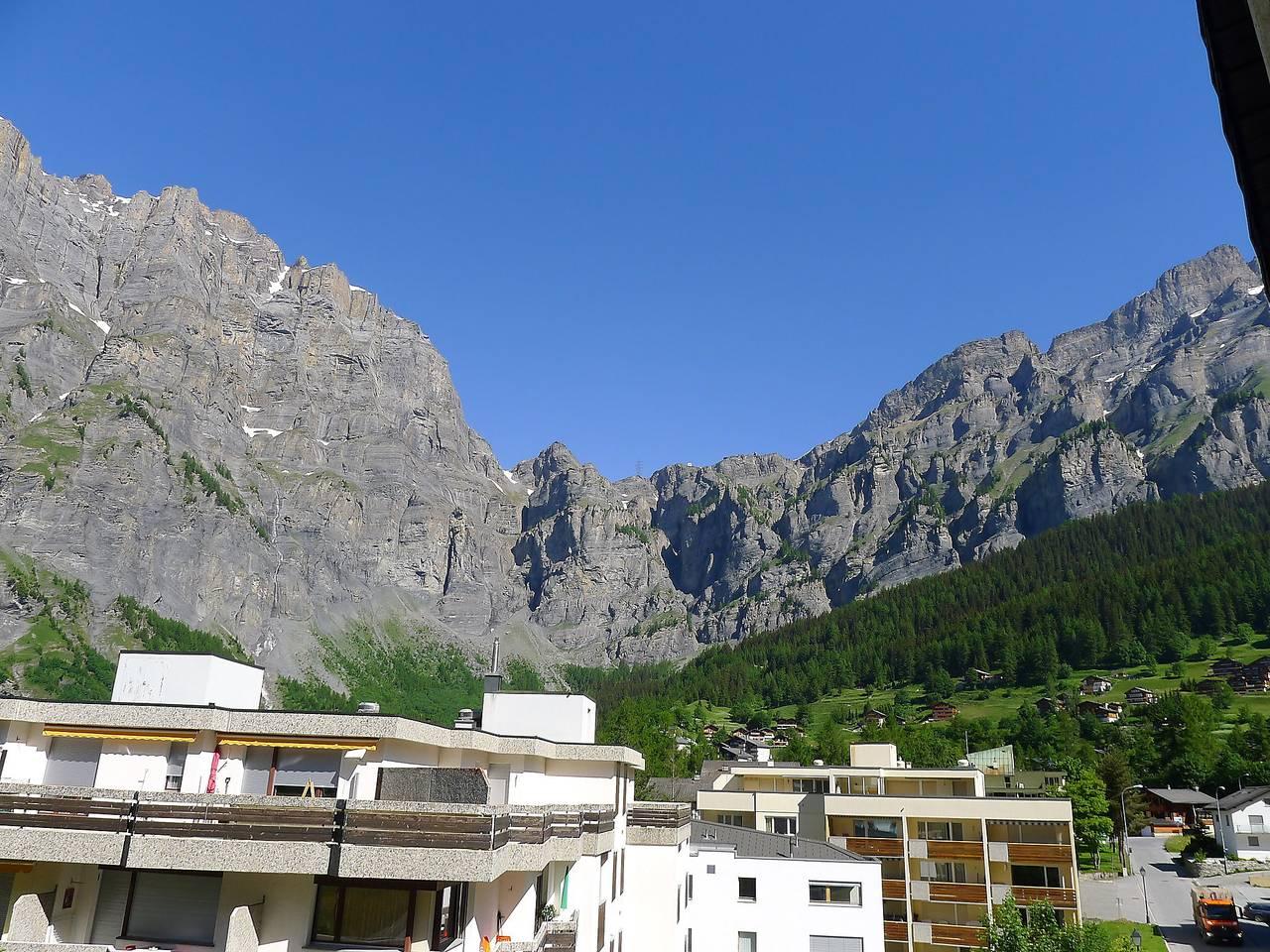 Vakantieappartement met 65 m², 1 slaapkamer en balkon in Leukerbad, Wallis, Zwitserland voor 4 personen foto 10