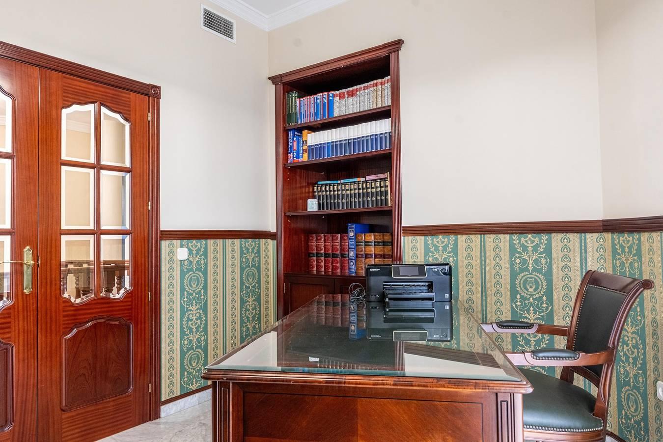 Villa 'Candeleria Sol y Piscina' met privézwembad, draadloos in Bormujos, Sevilla Provincie, Spanje voor 8 personen foto 22