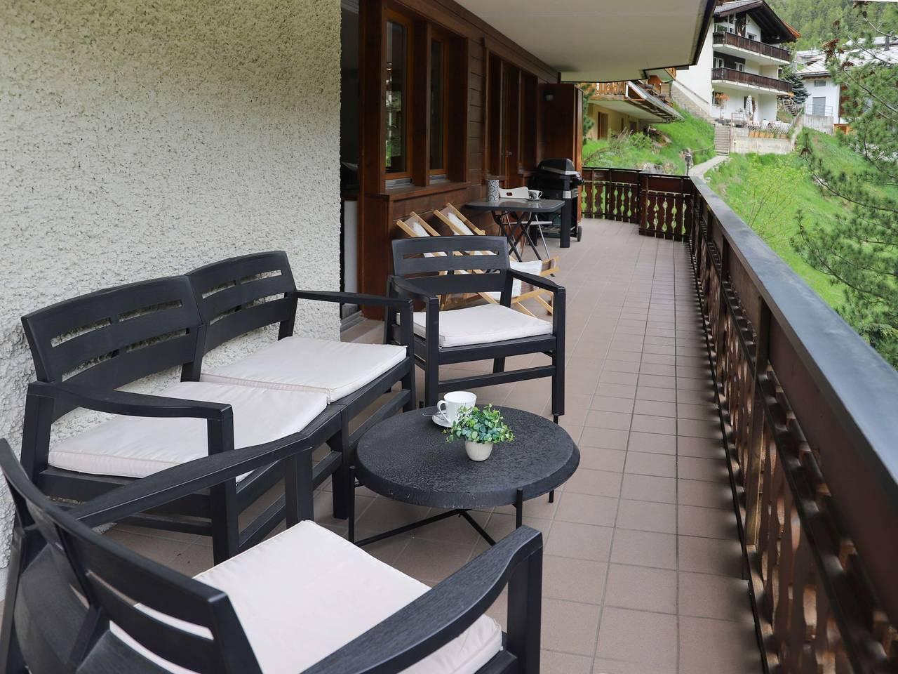 Vakantieappartement met 101 m², 3 slaapkamers en 2 badkamers in Zermatt, Walliser Alpen, Zwitserland voor 6 personen foto 24
