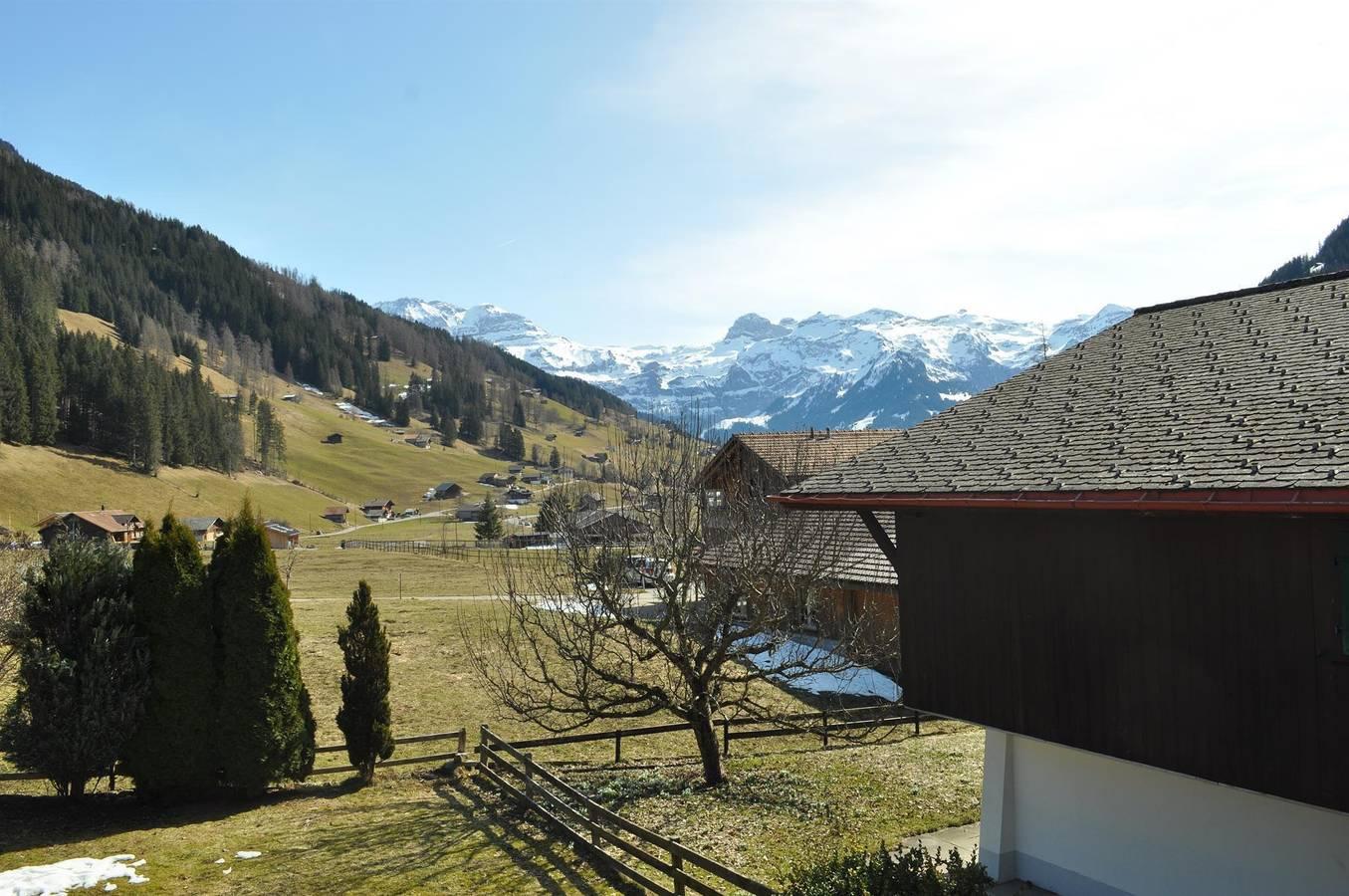 Vakantieappartement met balkon in Matten (St. Stephan), St. Stefan, Zwitserland voor 5 personen foto 19
