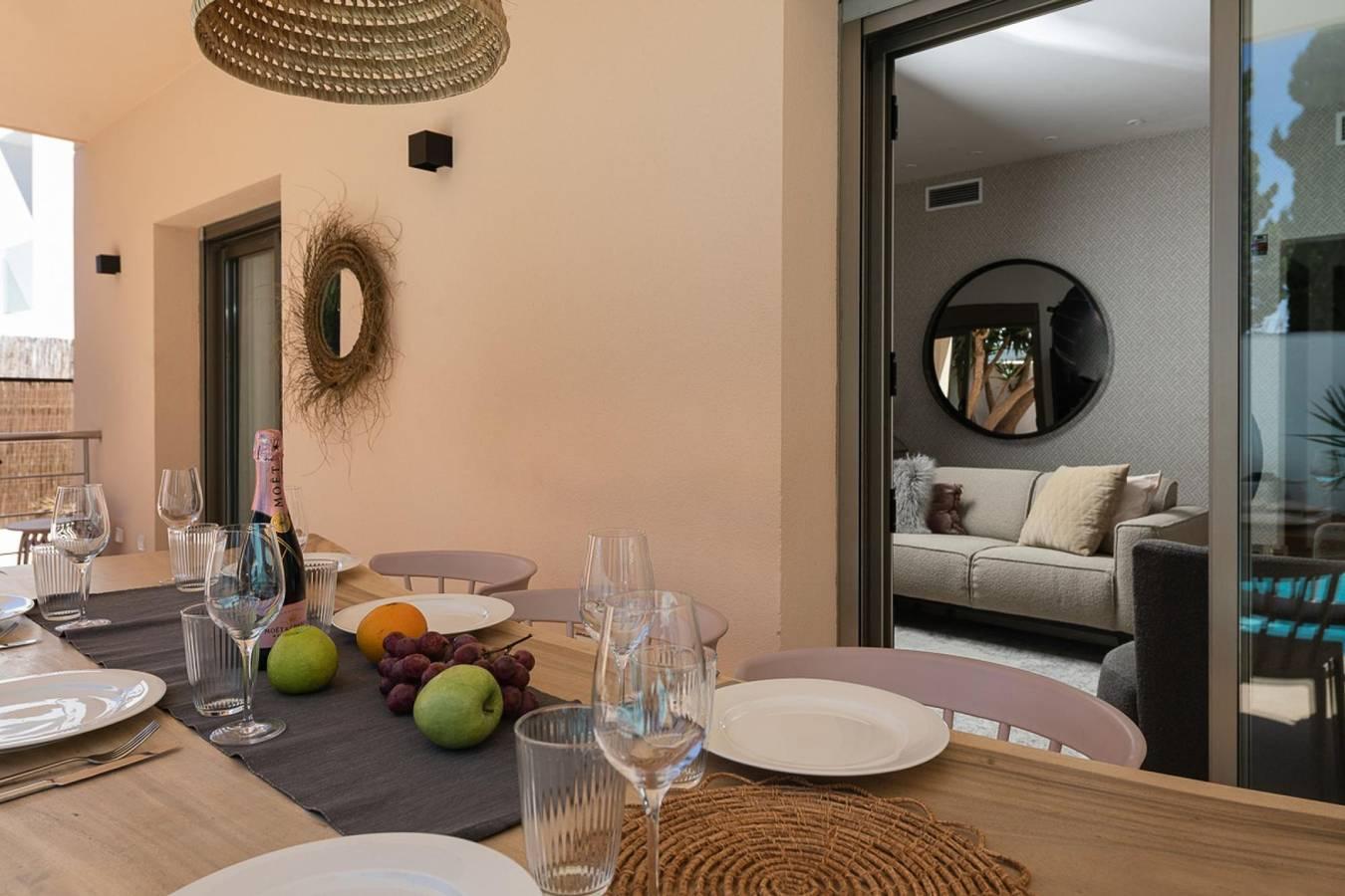 Vakantiehuis met zwembad en airconditioning in Ibiza, Spanje voor 6 personen foto 22