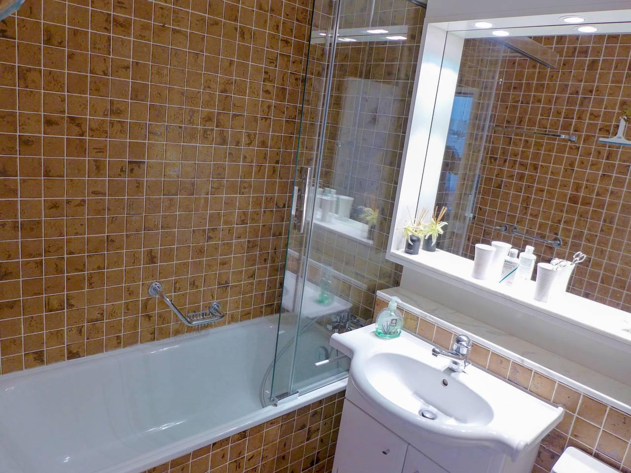 Vakantieappartement met sauna en binnenzwembad en 1 slaapkamer en balkon in Crans-Montana, Zwitserland voor 2 personen foto 18