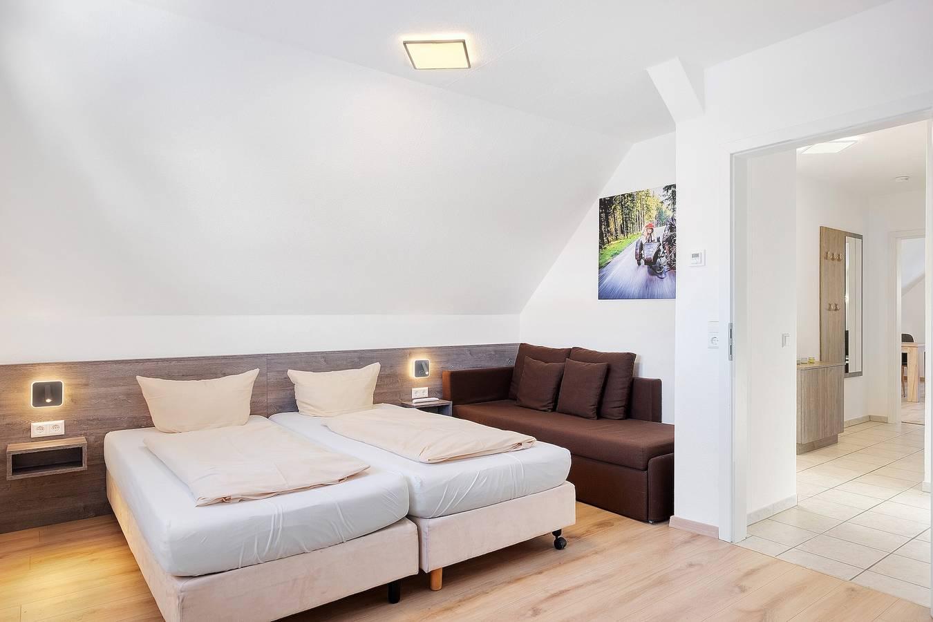 Appartement 'Bähnleradweg' met balkon en wifi in Lenzkirch, Zuidelijk Zwarte Woud, Duitsland voor 5 personen foto 24