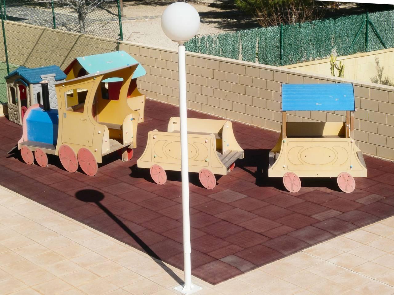 Urbaeuropa in Platja de l'Horta-Mutxavista (San Juan Playa), San Juan Playa, Spanje voor 6 personen foto 23