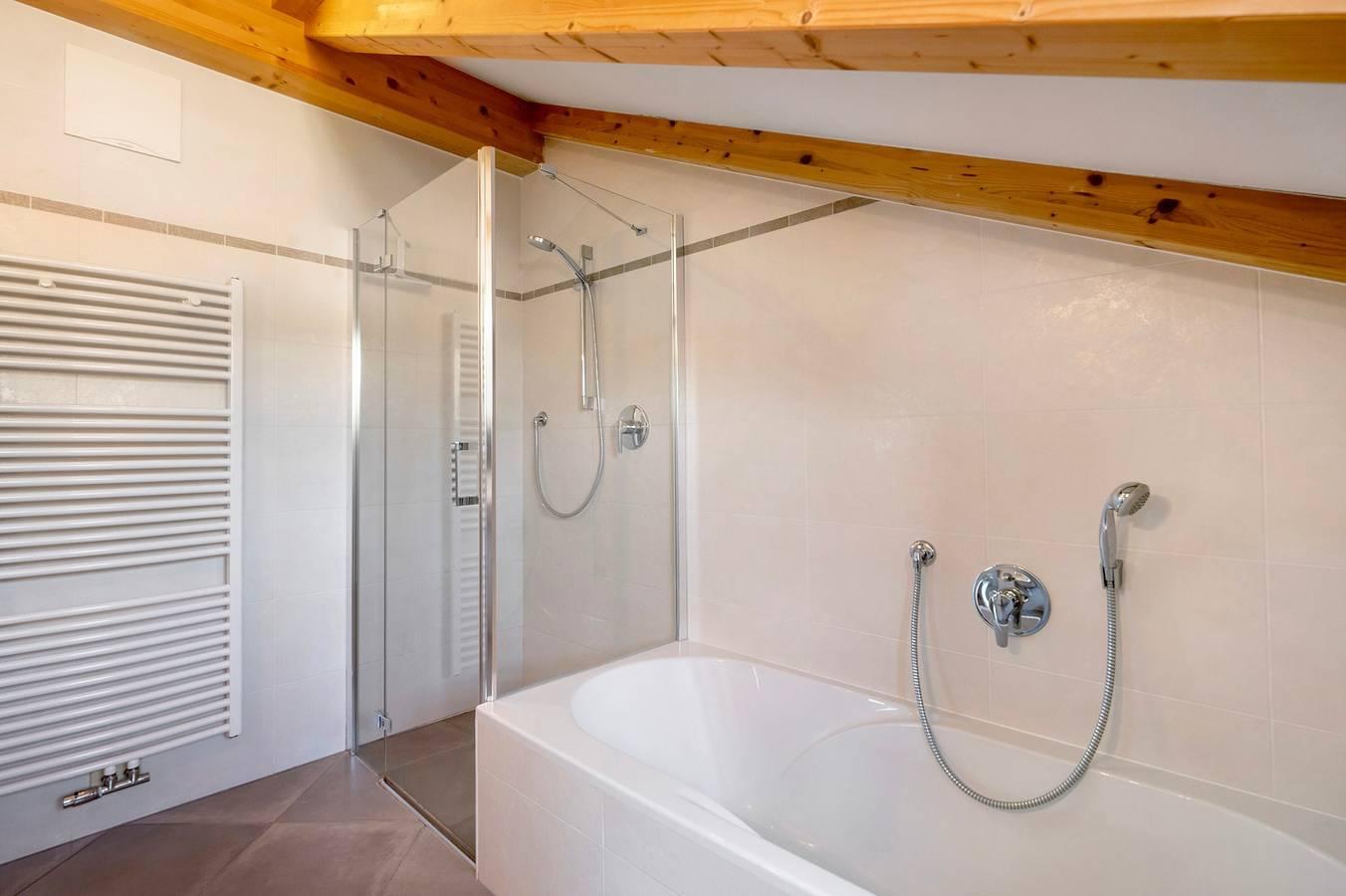 Appartement 'Kastelaz' met uitzicht op de bergen in Tramin an der Weinstraße, Nonsberggruppe, Italië voor 4 personen foto 22