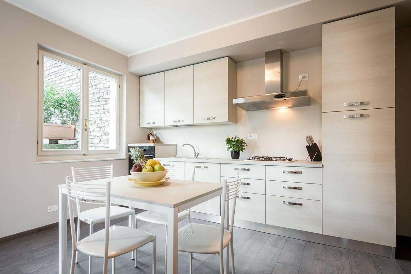 Vakantieappartement met balkon/terras in Comomeer, Italië voor 6 personen foto 20