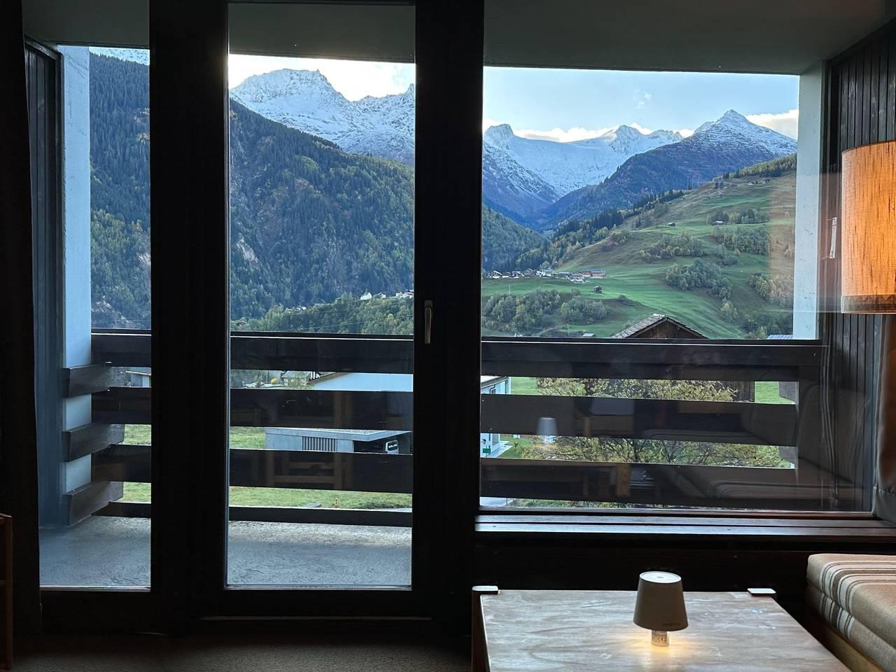 Vakantieappartement met binnenzwembad en zwembad in Disentis, Surselva, Zwitserland voor 4 personen foto 13