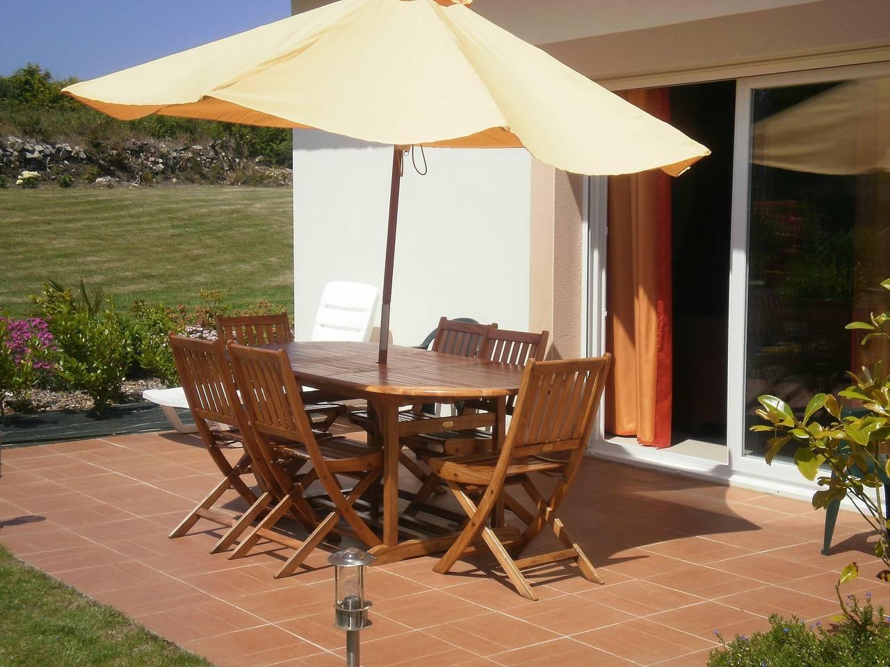 Vakantiehuis in Plougrescant foto 2
