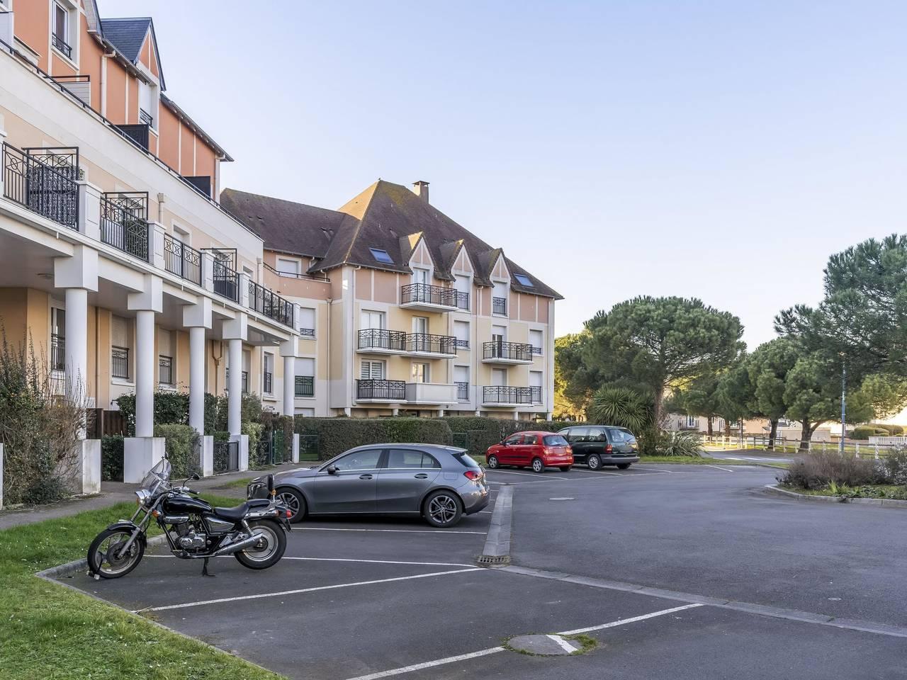 Les Marines 1 et 2 met 2 slaapkamers en balkon in Dives-sur-Mer, Frankrijk voor 2 personen foto 19