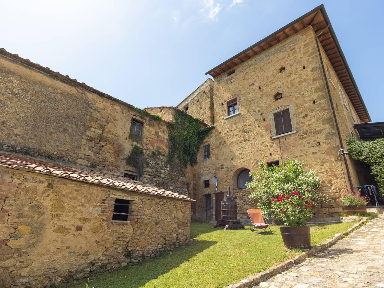 Le Buche met 2 slaapkamers en zwembad in Poggibonsi, Chianti, Italië voor 4 personen foto 17
