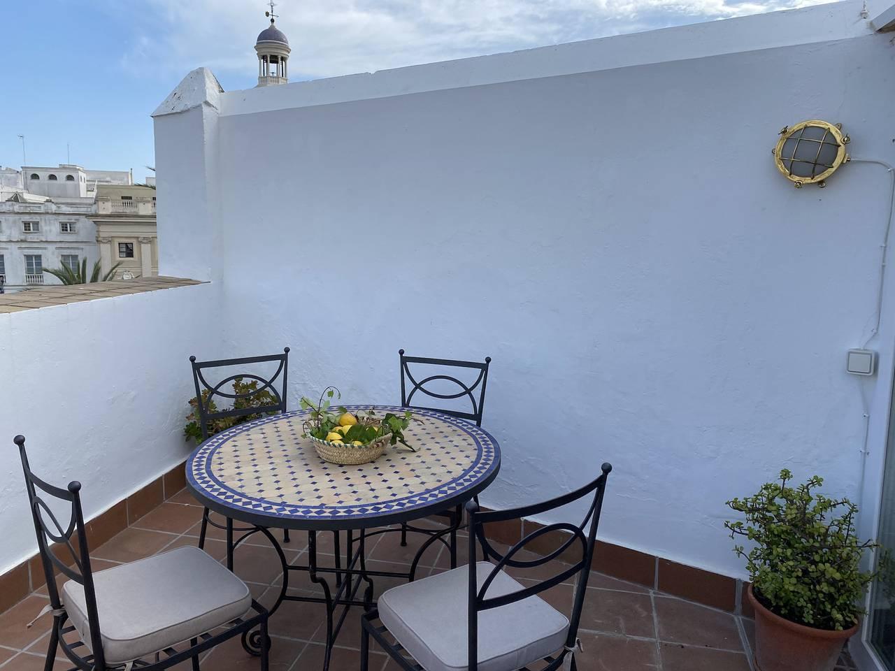 Atico Solarium City Hall in Cadiz Old Town, Cádiz, Spanje voor 4 personen foto 20