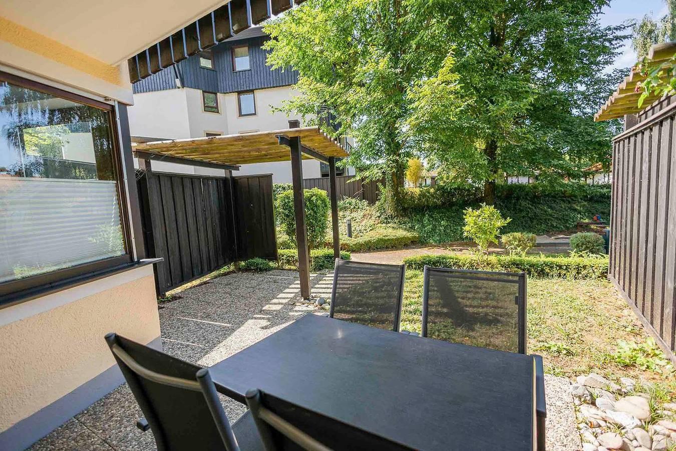 Vakantieappartement met terras en 1 slaapkamer en tuin in Immenstaad am Bodensee, Duitsland voor 3 personen foto 19